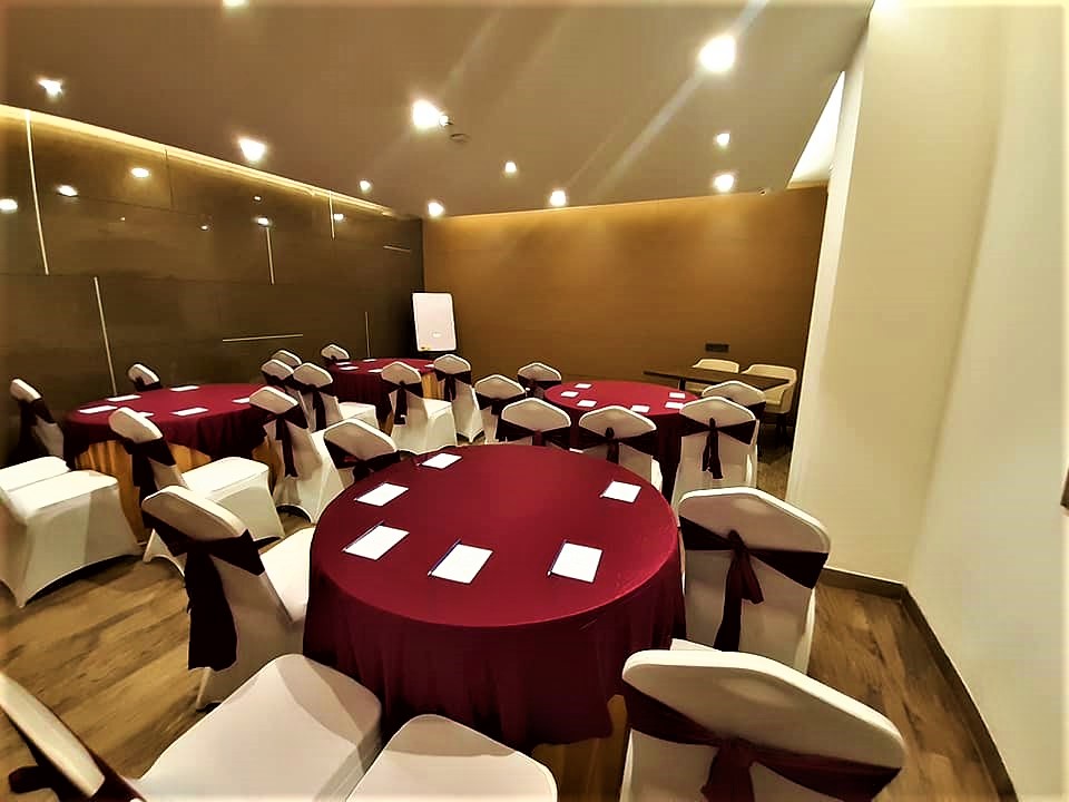 conference hall in gomti nagar